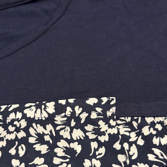 Denver Hayes Navy and White Floral Blouse - Picture 2 of 5